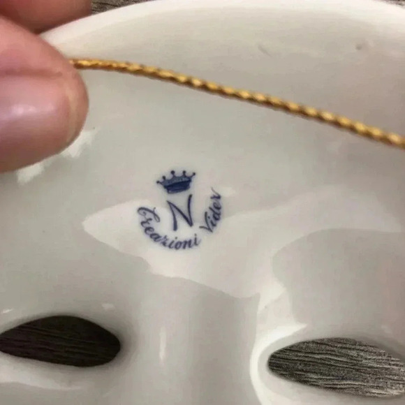 Vtg Hand Painted Porcelain Mask - Picture 5 of 8